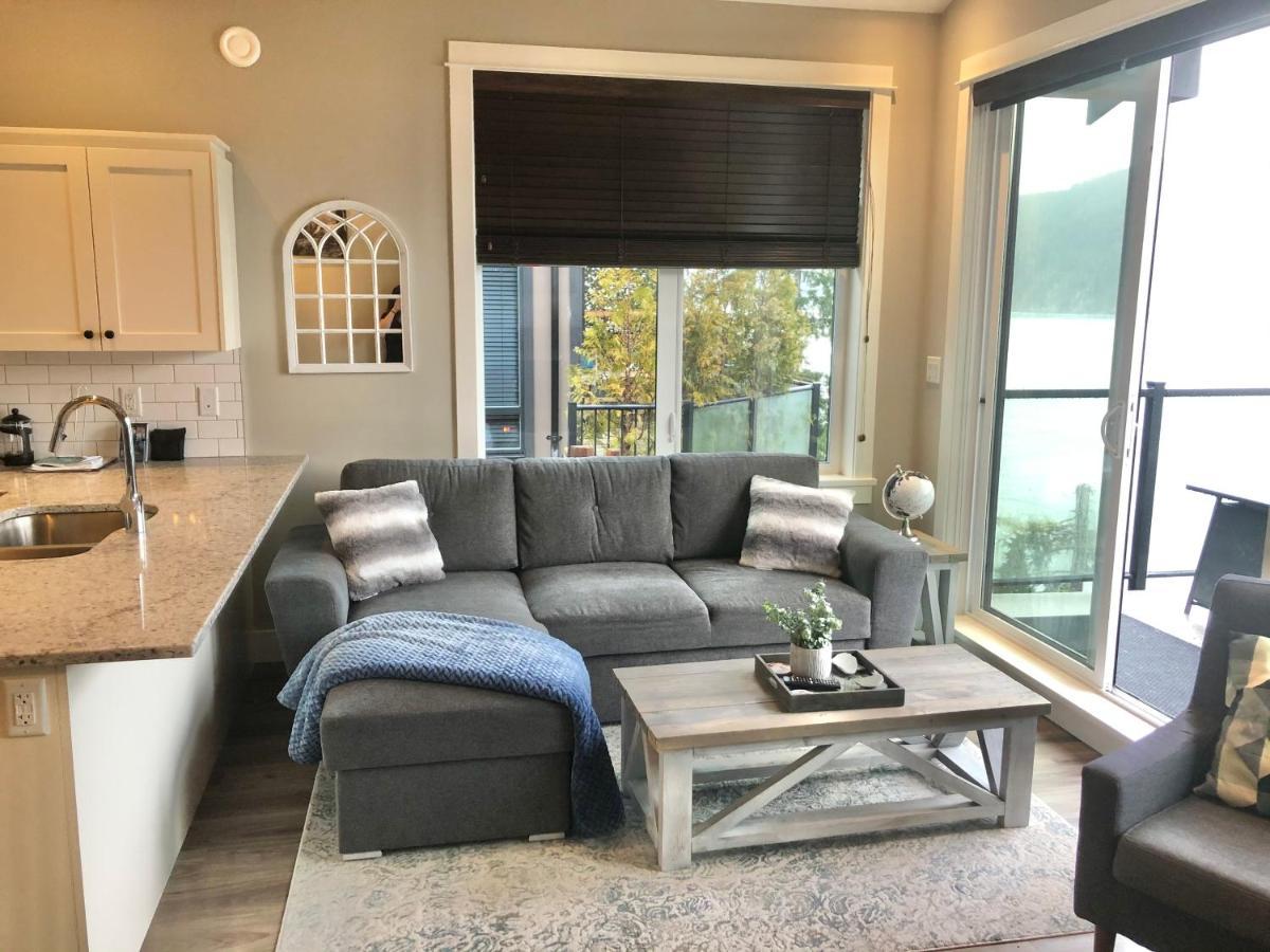 Sandy Feet Retreat Port Renfrew- Oceanfront 2Br Modern Cottage Esterno foto